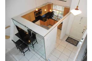 2800 S Oakland Forest Dr, Oakland Park, FL 33309, Sold 04/27/16