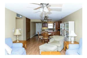 805 W Oakland Park Blvd APT D14, Wilton Manors, FL 33311, Sold 05/31/16