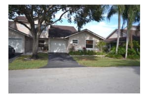 4929 W Lakes Dr, Deerfield Beach, FL 33442, Sold 04/11/16