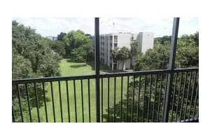 8735 Ramblewood Dr, Coral Springs, FL 33071, Sold 04/12/16