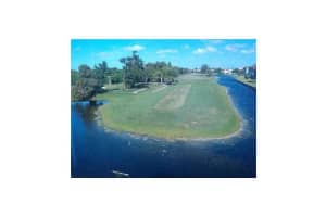 8205 NW 61st St, Tamarac, FL 33321, Sold 05/11/16