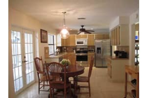 895 NW 108th Ln, Coral Springs, FL 33071, Sold 04/05/16