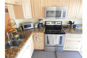3211 NE 8th St, Pompano Beach, FL 33062, Sold 04/22/16