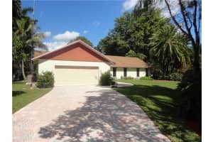 10485 SW 44th Ct, Davie, FL 33328, Sold 06/17/16