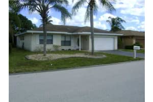 8230 NW 95th Ave, Tamarac, FL 33321, Sold 04/21/16