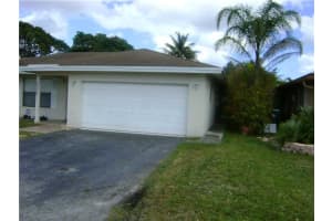 8230 NW 95th Ave, Tamarac, FL 33321, Sold 04/21/16