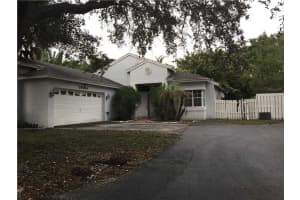 10664 Lago Welleby Dr, Sunrise, FL 33351, Sold 05/16/16