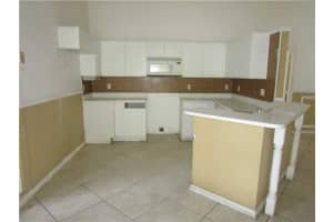 10664 Lago Welleby Dr, Sunrise, FL 33351, Sold 05/16/16