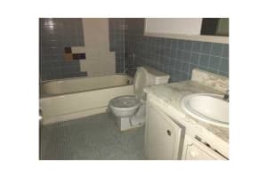 6980 NW 186th St #225a, Hialeah, FL 33015, Sold 05/12/16