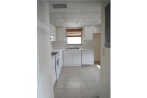 225 SE 10th St #1d, Deerfield Beach, FL 33441, Sold 06/17/16