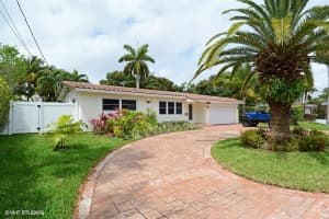 2401 NE 22nd Terrace, Fort Lauderdale, FL 33305, Sold 09/02/16