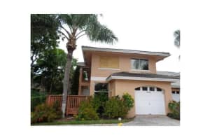 3259 NW 44th St, Oakland Park, FL 33309, Sold 08/17/16