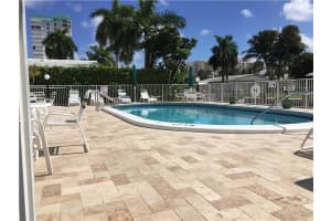 3210 SE 10th St #8b, Pompano Beach, FL 33062, Sold 04/29/16