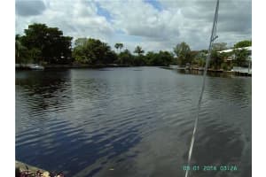801 NE 18th Ct, Fort Lauderdale, FL 33305, Sold 04/13/16
