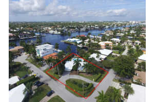 2011 NE 31st Ave, Fort Lauderdale, FL 33305, Sold 06/03/16