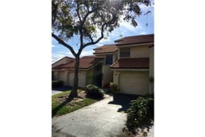 1800 Embassy Dr, West Palm Beach, FL 33401, Sold 05/13/16