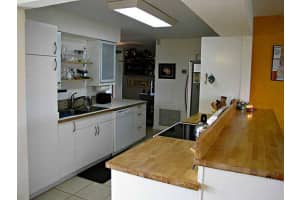 9506 NW 67th St, Tamarac, FL 33321, Sold 04/27/16