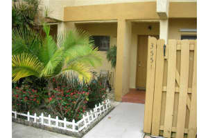 3551 NW 91st Ln, Sunrise, FL 33351, Sold 05/03/16