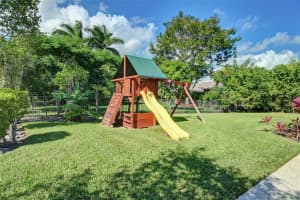 11875 NW 3rd Dr, Coral Springs, FL 33071, Sold 03/10/16