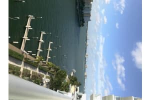 7928 East Dr, North Bay Village, FL 33141, Sold 12/05/16