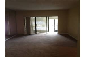 471 Ives Dairy Rd, Miami, FL 33179, Sold 06/02/16