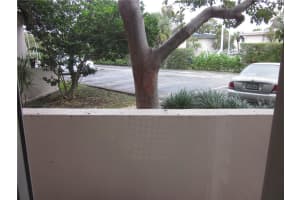 9302 SW 77th Ave APT B2, Miami, FL 33156, Sold 04/15/16