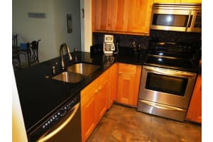 401 SE 10th St APT B203, Dania Beach, FL 33004, Sold 05/31/16