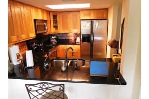 401 SE 10th St APT B203, Dania Beach, FL 33004, Sold 05/31/16