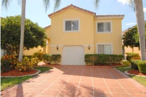 1050 SE 6th Ave, Dania Beach, FL 33004, Sold 07/01/16