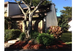 4281 S Pine Island Rd, Davie, FL 33328, Sold 04/18/16