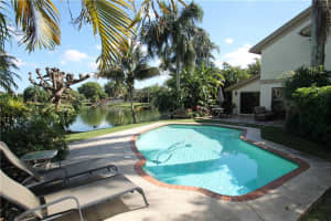 4060 SW 83rd Way, Davie, FL 33328, Sold 05/27/16
