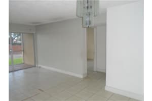 4255 N University Dr, Sunrise, FL 33351, Sold 06/30/16