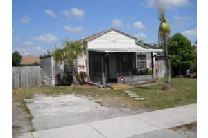 1413 SW 44th Ave, Fort Lauderdale, FL 33317, Sold 10/28/16