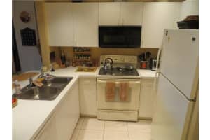 430 SE 7th St #107e, Dania Beach, FL 33004, Sold 08/22/16