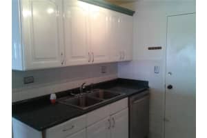 800 NE 195th St, Miami, FL 33179, Sold 01/20/17