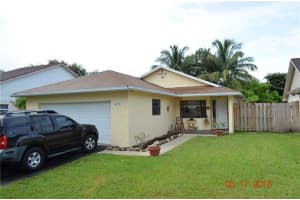 8250 SW 41st Ct, Davie, FL 33328, Sold 07/19/16