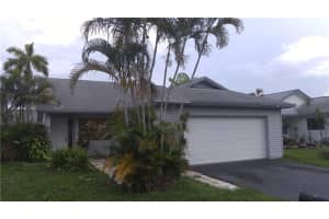 MLS# H10088997, Davie, Florida 33328