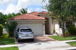 7425 Parkside Ln, Margate, FL 33063, Sold 09/26/16
