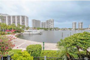 21145 Helmsman Dr APT N13, Aventura, FL 33180, Sold 07/03/17