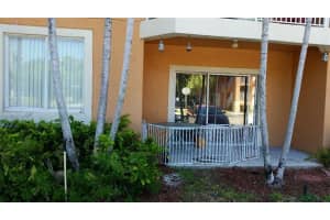 6928 SW 39th St APT A107, Davie, FL 33314, Sold 10/27/16