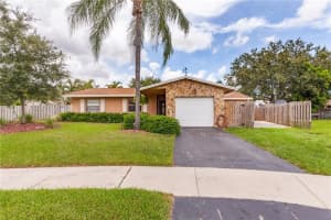 12811 SW 10th Manor, Davie, FL 33325, Sold 09/06/16