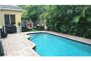 11232 Roundelay Rd, Hollywood, FL 33026, Sold 09/11/16