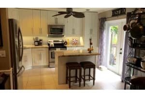 11232 Roundelay Rd, Hollywood, FL 33026, Sold 09/11/16