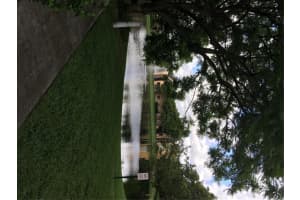 8407 SW 5th St, Pembroke Pines, FL 33025, Sold 10/03/16