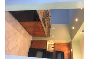 9725 NW 23rd Ct, Pembroke Pines, FL 33024, Sold 11/22/16