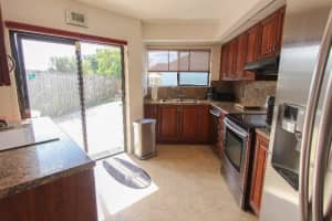 10830 SW 10th St, Pembroke Pines, FL 33025, Sold 12/08/16