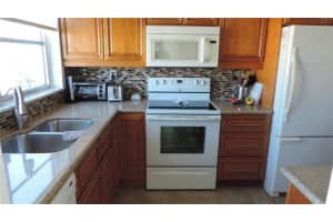 4047 NW 16th St, Lauderhill, FL 33313, Sold 04/25/17