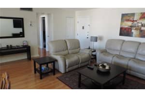 4047 NW 16th St, Lauderhill, FL 33313, Sold 04/25/17