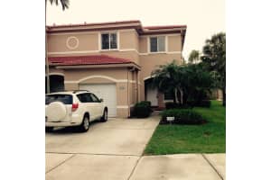 7952 N Southwood Cir, Davie, FL 33328, Sold 01/20/17