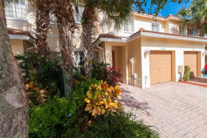 MLS# H10183682, Oakland Park, Florida 33309
